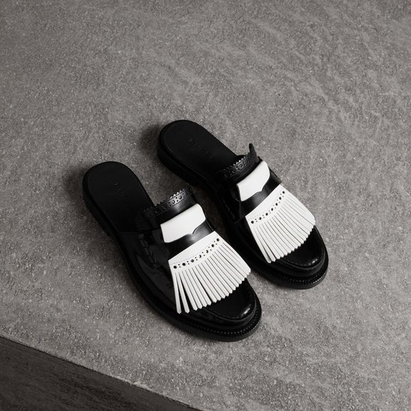 Burberry Beckshill Fringe Contrast Kiltie Mule - Picture 1 of 5